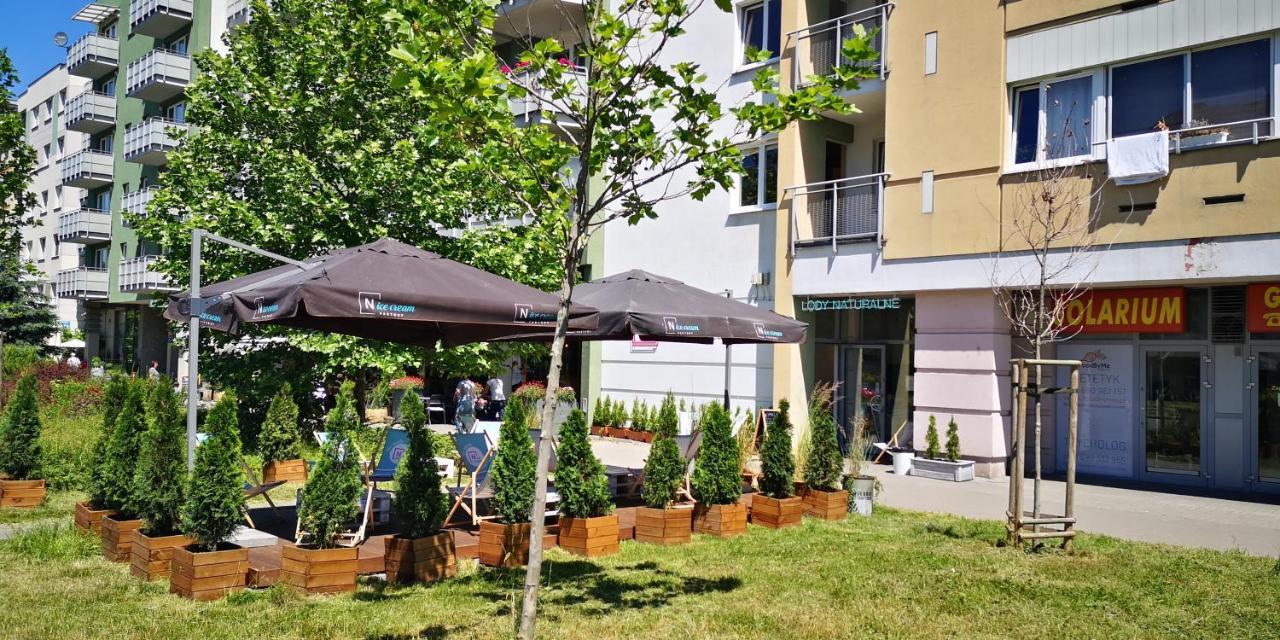 Classic Apartament Metro Kabaty Warsaw Exterior photo